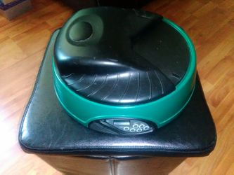 Programmable automatic pet feeder