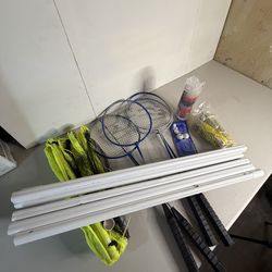Badminton set
