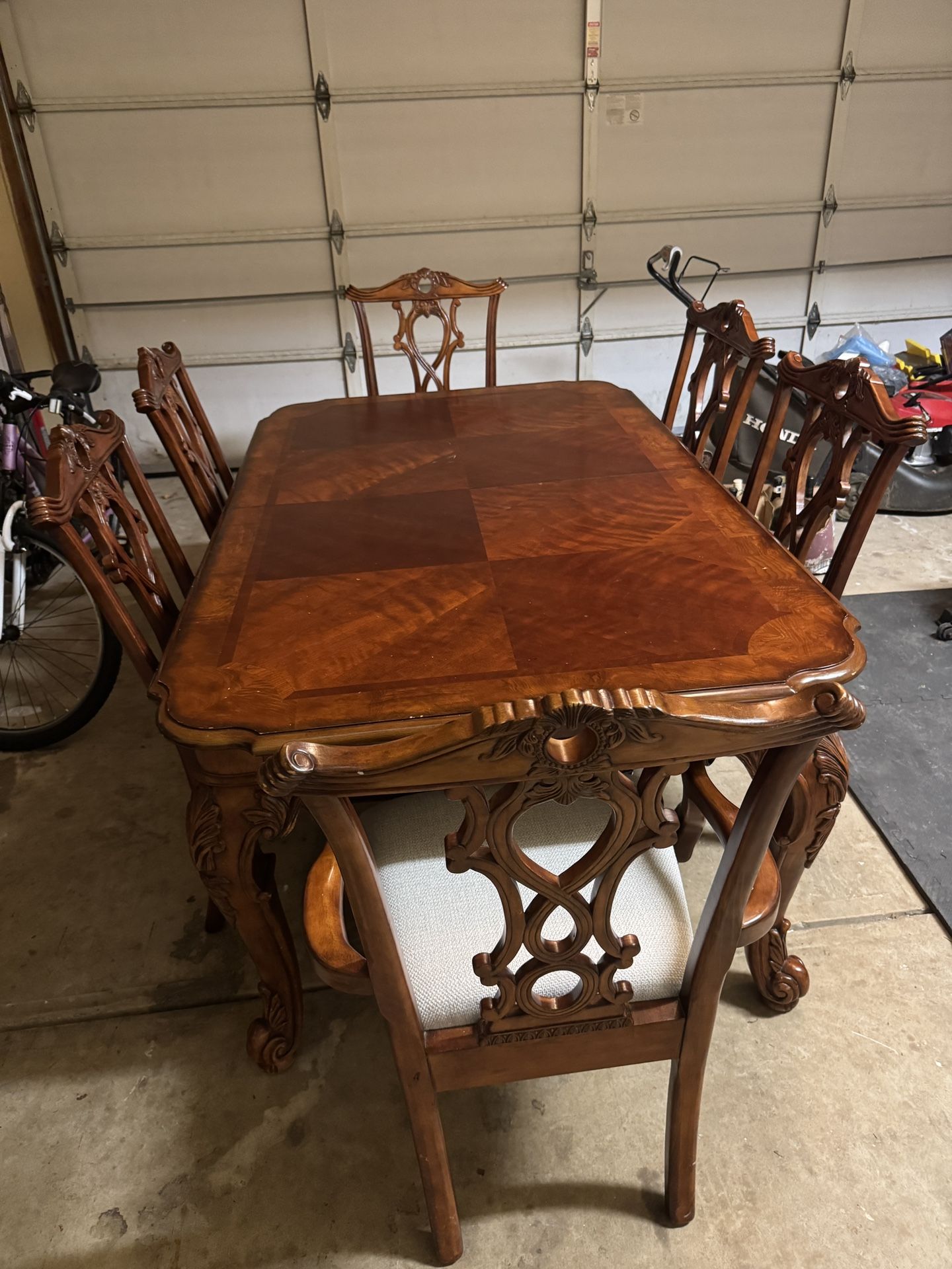 Bassett Formal Dining Room Table - $850