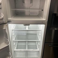 White Refrigerator apartment zise