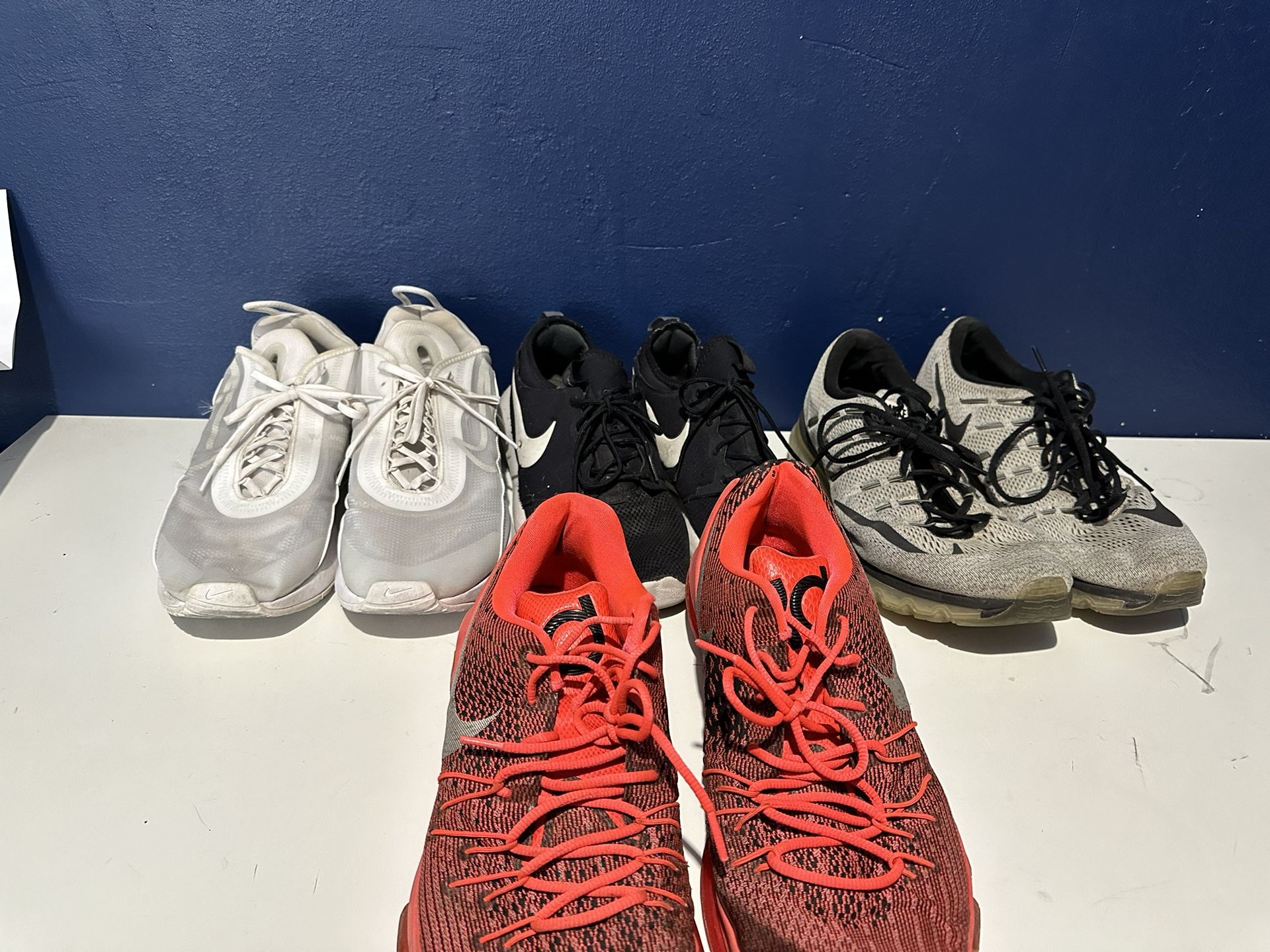 Men’s Athletic Shoes Size 13