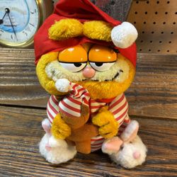 Christmas PJs Garfield Cat holding Pooky Vintage Retro Soft Plush Toy made by Dakin from 1980s TV Show 1(contact info removed), United Feature Syndica