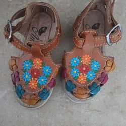 Artesanal little girl Huaraches from Mexico