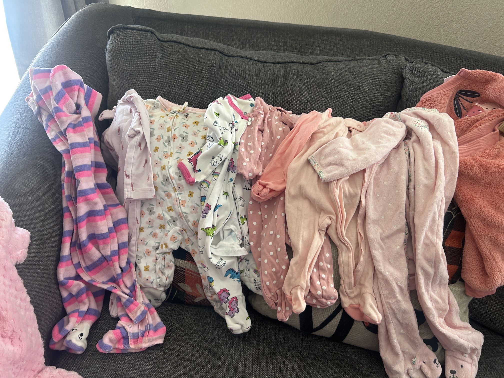 BABY GIRL CLOTHES BUNDLE