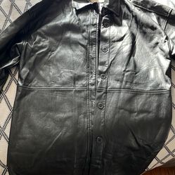 Aritzia pleather shirt jacket xs