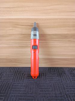 Black & Decker 9072 2.4V cordless rechargeable screwdriver
