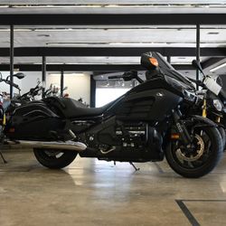 2013 HONDA GOLDWING F6B