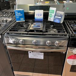 Samsung 6.0 Cu Ft Smart Gas Range With Air Fry & Convection