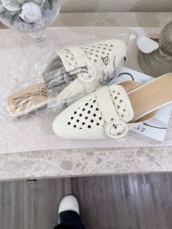 Women’s shoes