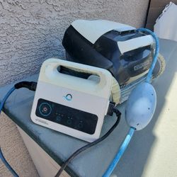 Explorer E20 Pool Cleaner