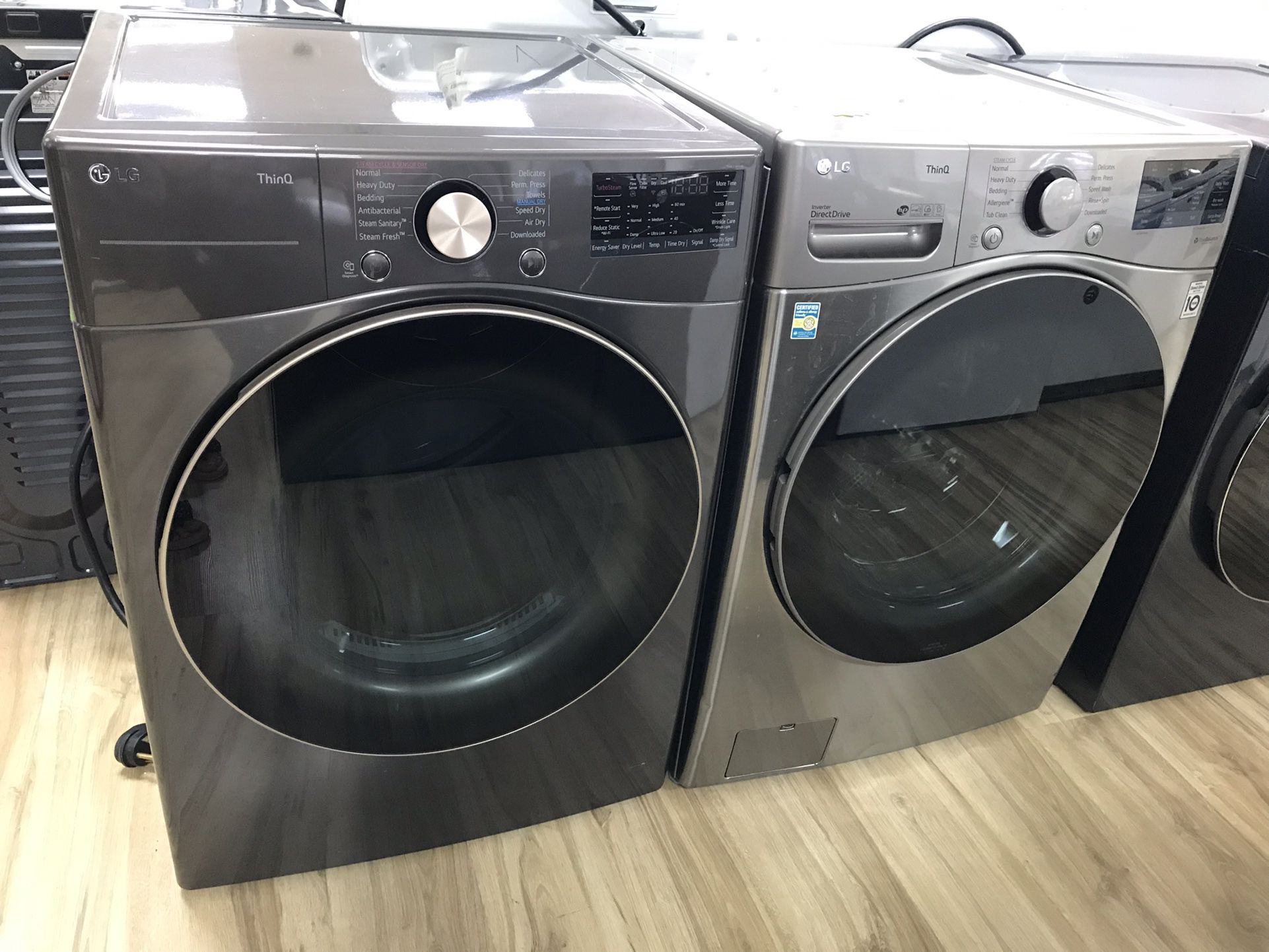 LG Washer And Dryer Set!!