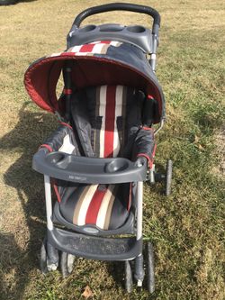 Graco lite weight compact stroller