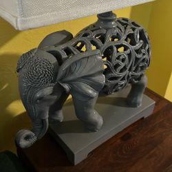 Two Elephant Lights Very Beautiful Very Rare $100 Or Best Offer