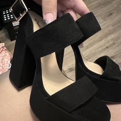 Black Chunky Heels 