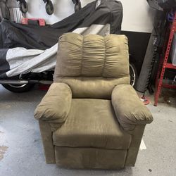 Comfy Recliner 