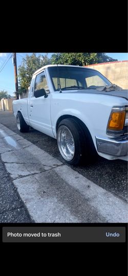 1985 Nissan
