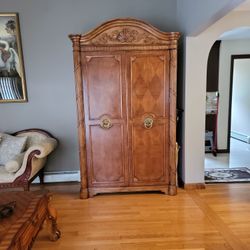 Bar Cabinet 