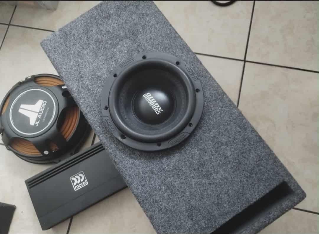 Subwoofer Sundonwn Audio 8" wiht Box Ported 