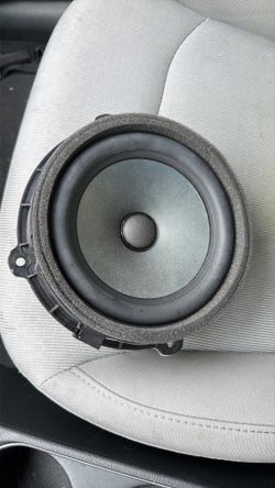 6.5 factory front door speakers for 2017 Hyundai Elantra dual pair