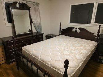 Queen size bedroom set