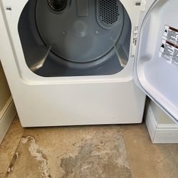Amana Washer and Dryer
