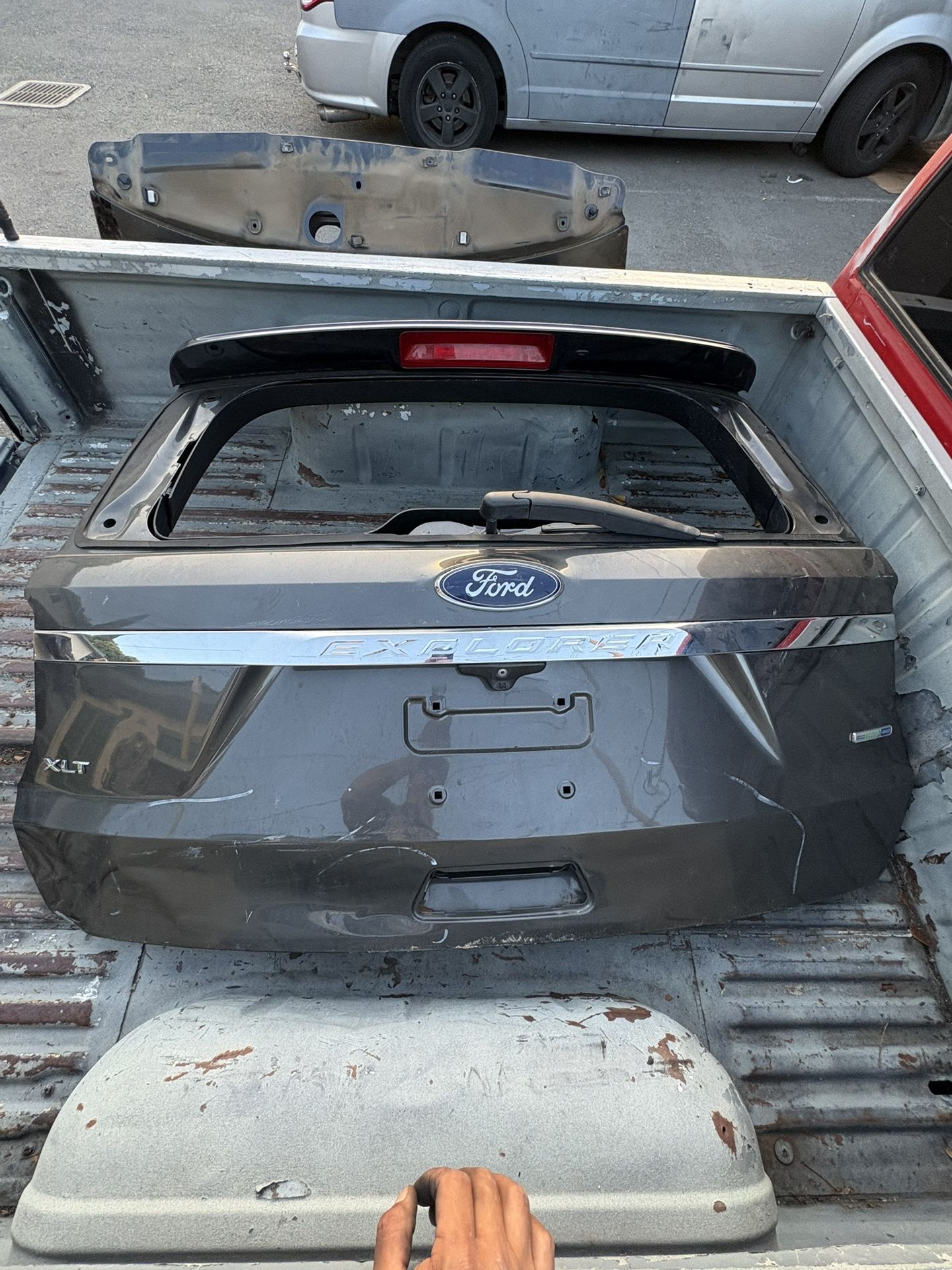 2017 Ford Explorer Tail Gate