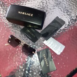  Versace 