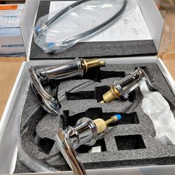 Bwe 8" Widespread Bathroom Sink Faucet With Drain In Chrome 