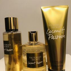 $30 Mothers Day Gift Set From Victoria  Secret  It’s All Brand New And Pick Up Gahanna