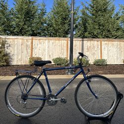 Vertical Mtn Tek Mountain Bike 26” wheels Commuter Bicycle