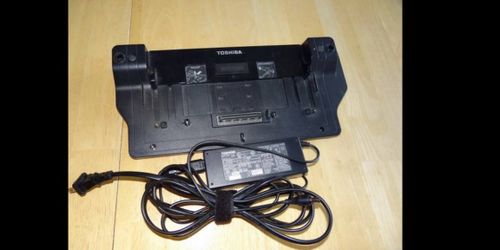 Toshiba Advanced Port Replicator III Docking Station with Power Supply