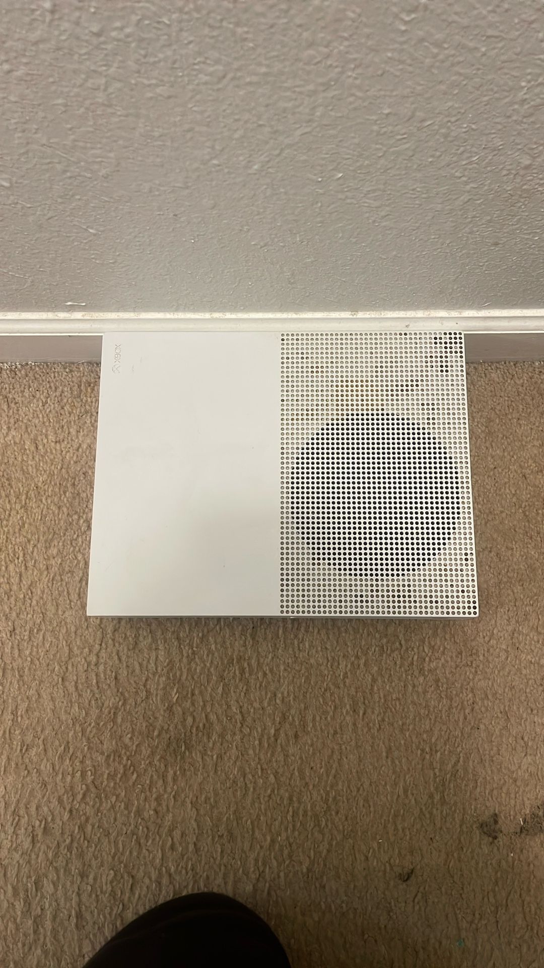 White Xbox One S