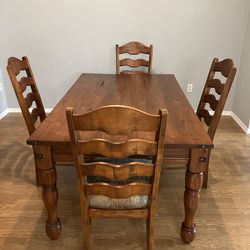 Dining Table & Chairs