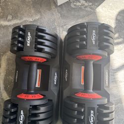 Adjustable dumbbells