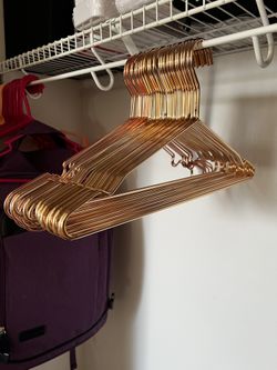 30 Rose Gold Metal Hangers – Strong & Stylish  