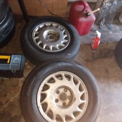 Lexus Ls400 Original Rim With New Tires 