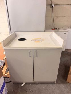 Storage Cabinet / Utility Cabinet – $40