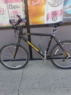 Cannondale f400 bike  $400 or best offer