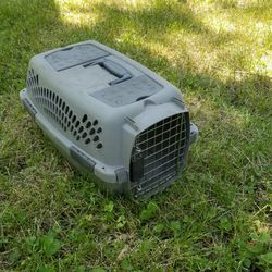 Dog Carrier/ Kennel (small)