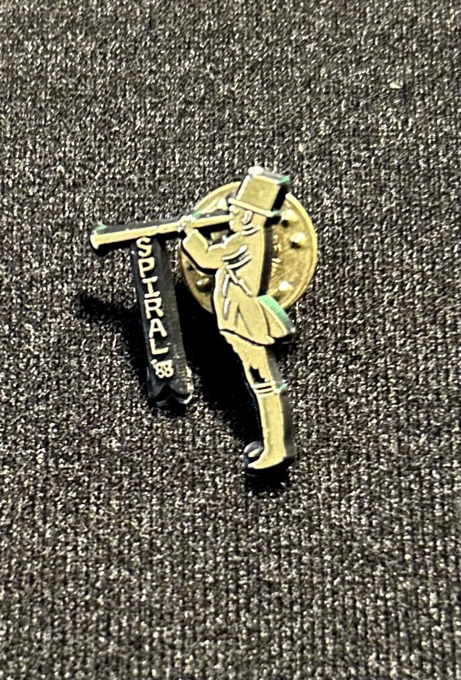 Spiral 1988 Lapel Pin - Vintage Coachman Guard Long Horn Bugle Trumpet Call Pin