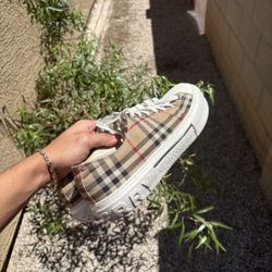 Burberry Converse
