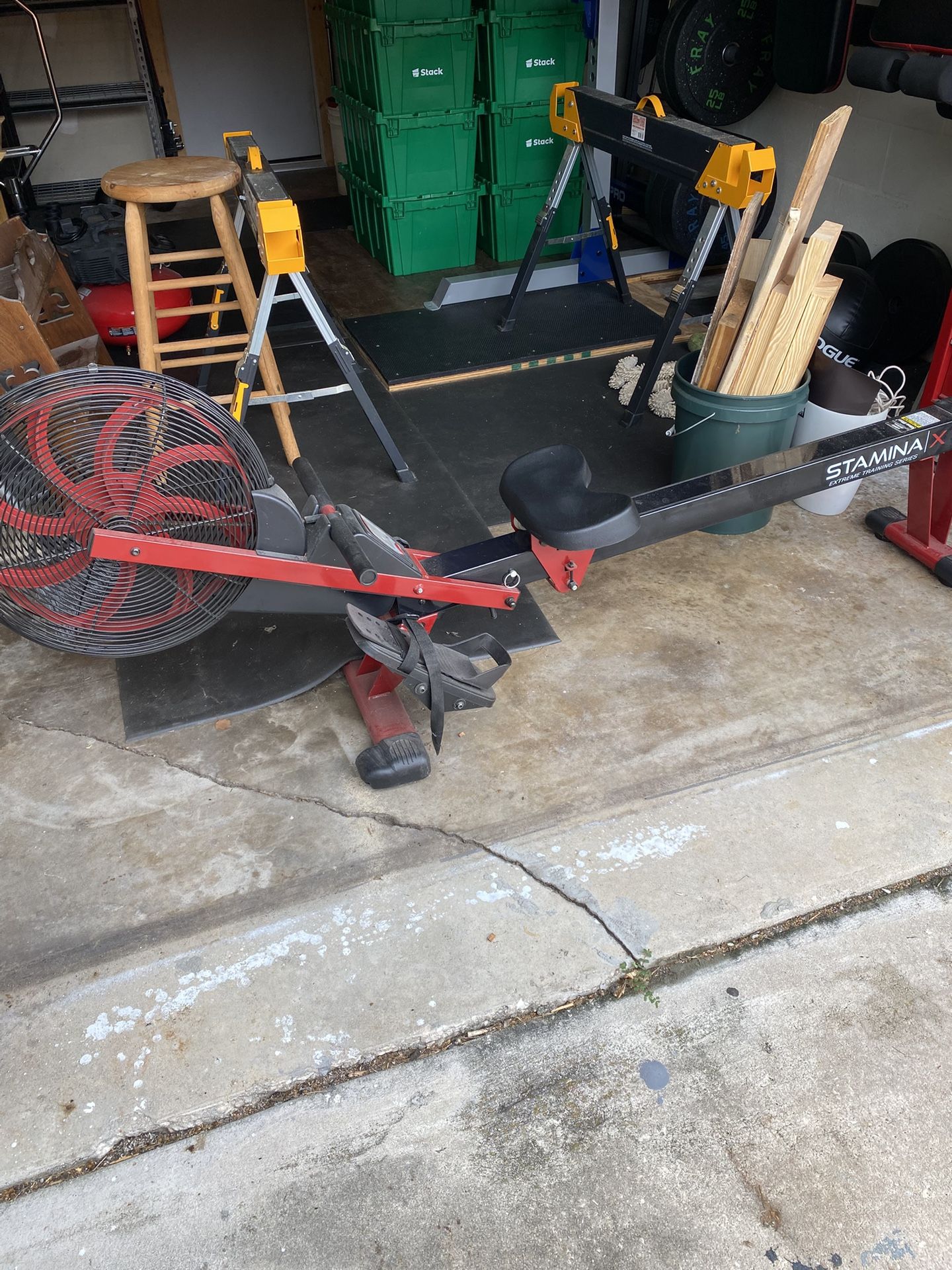 Rowing Machine - Moving Need Gone