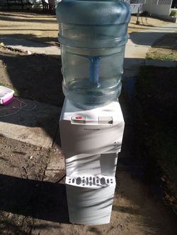 !! Water Dispenser Hot / Cold Both Works Firm Price