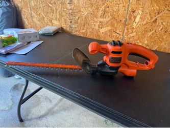 Black & Decker Electric hedge trimmer