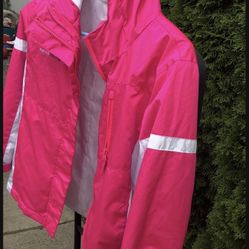 Girls jacket size 7-8 perfect for winter 🌤️