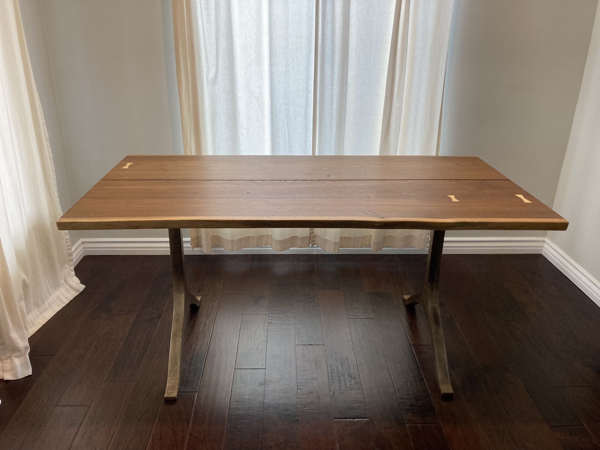 Brand New Coco Republic Table / HD Buttercup