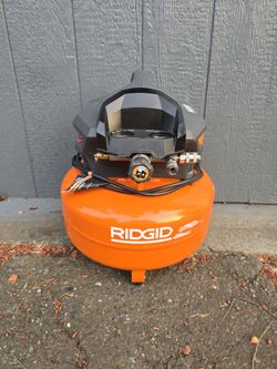 RIDGID 6 GALLONS AIR COMPRESOR  PERFECT CONDITION