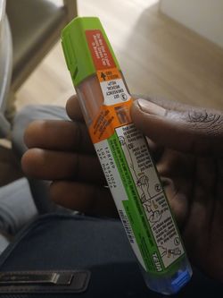 Epicenter auto injector