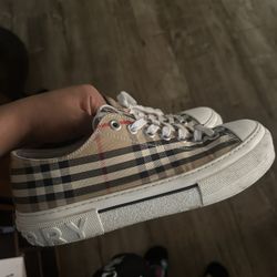 Burberry Shoes