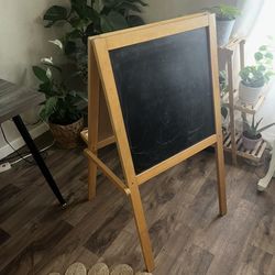 Wood Easel Chalkboard Whiteboard